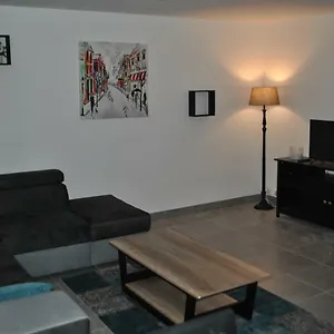T2 Ou T3 Idéalements Situés , Brech France