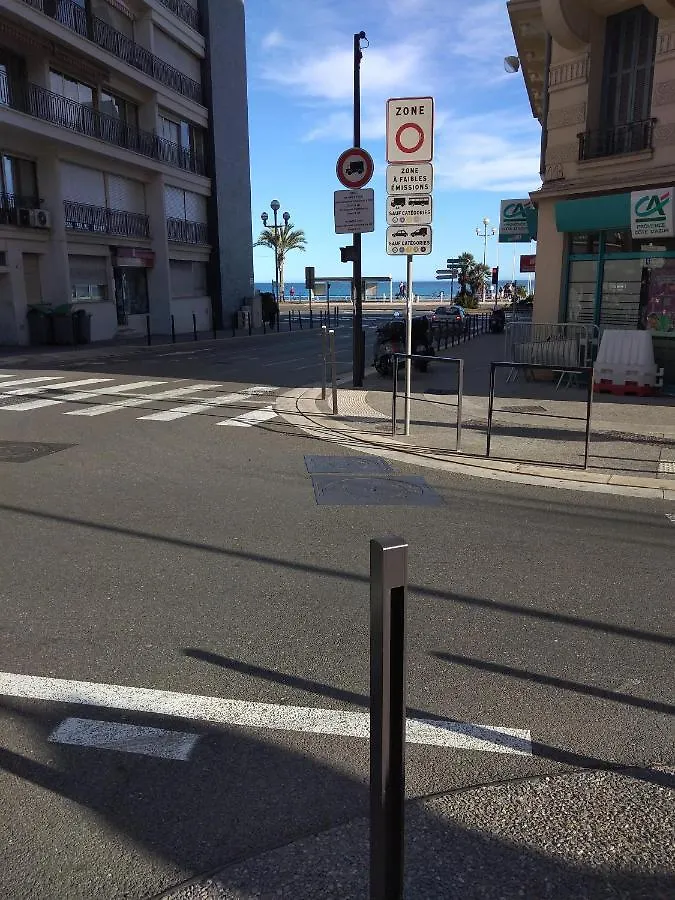 Appartement Elegant F1 Proche Tramway Et Plage Nice
